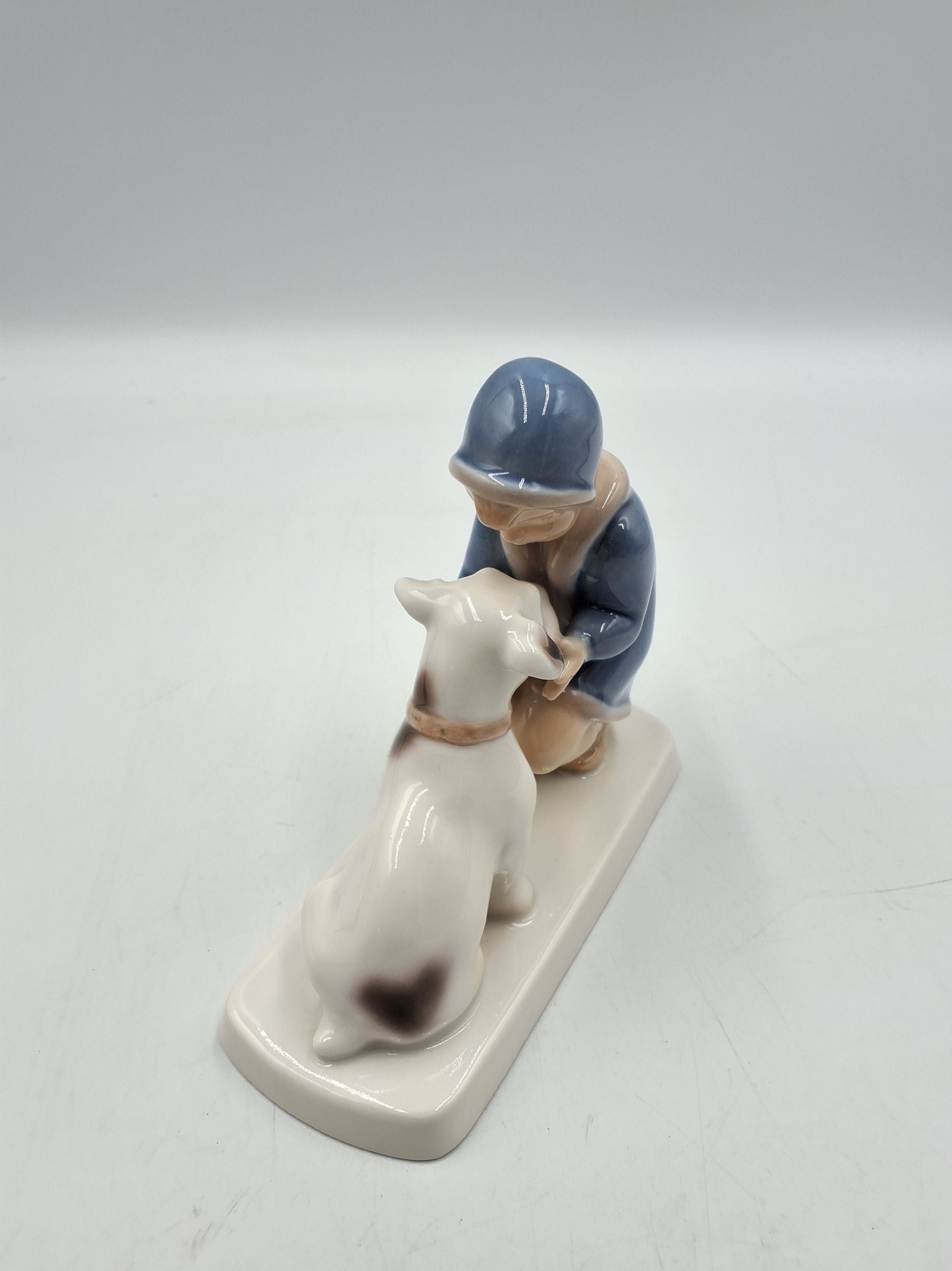 B & G Figur Pige med hund